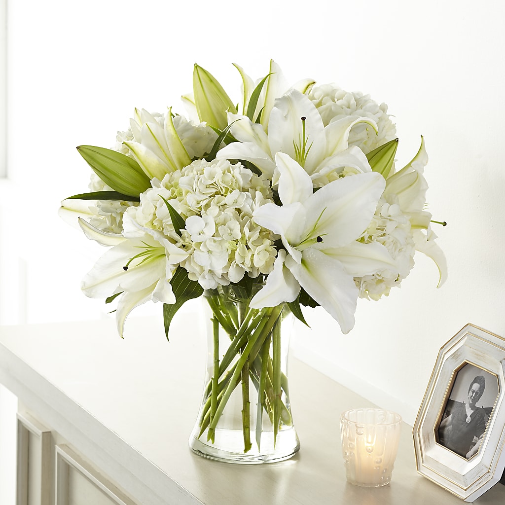Compassionate Lily Bouquet – Fiesta, Las Cruces NM
