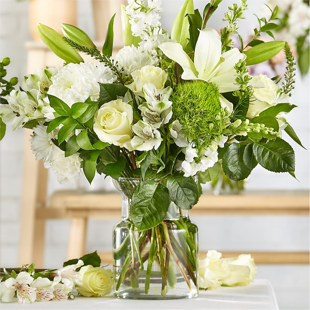Classic Ivory – A Florist Original – Fiesta, Las Cruces NM
