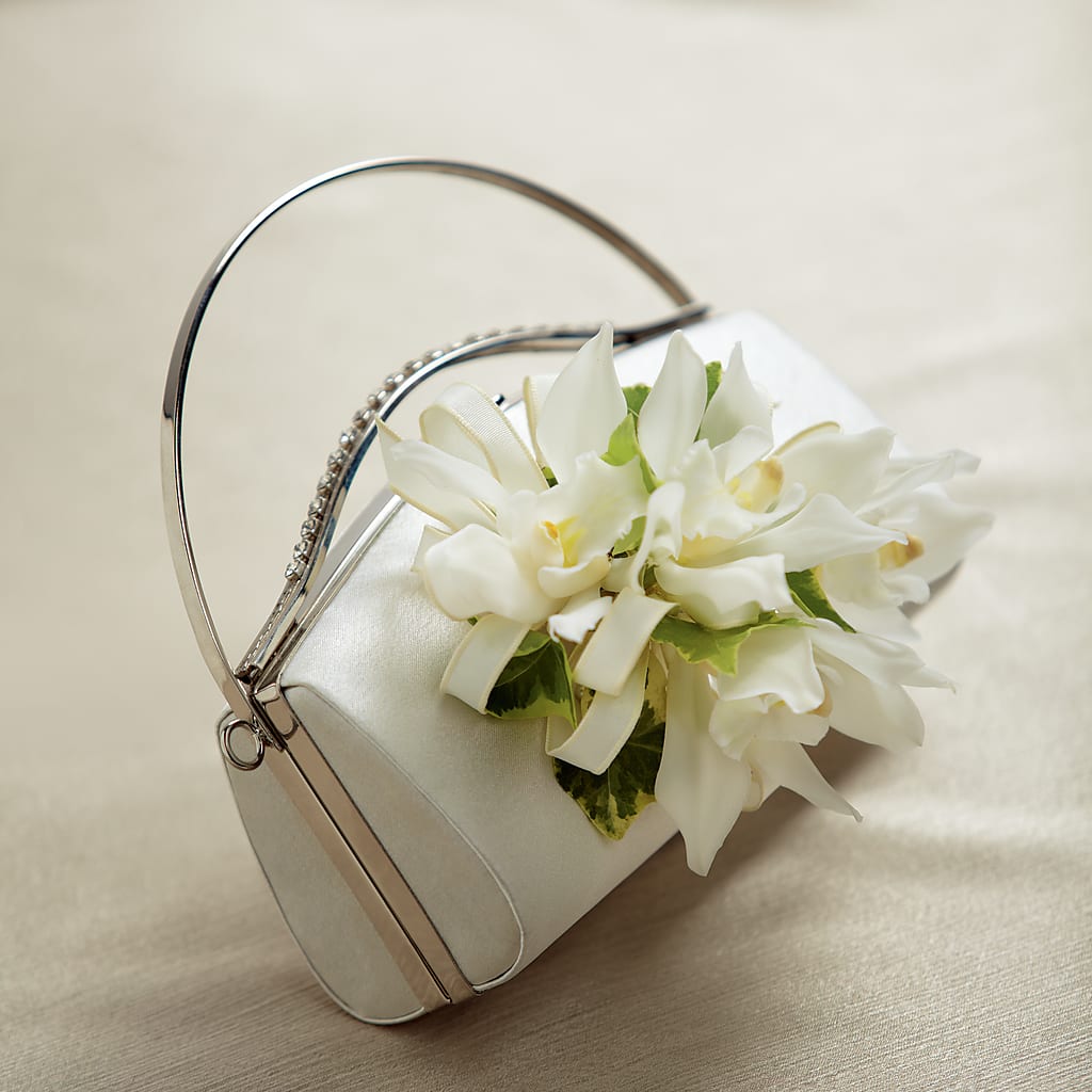 White Purse Decor – Fiesta, Las Cruces NM
