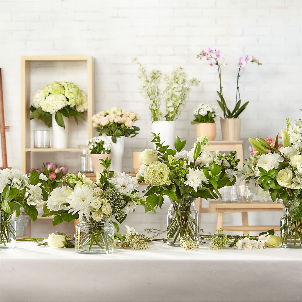 Classic Ivory – A Florist Original –  Fiesta, Las Cruces NM